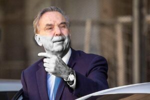 photo_5163525239802539203_x